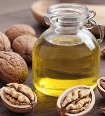 Organic walnuts oil from Skardu – fresh and premium quality akhrot oil